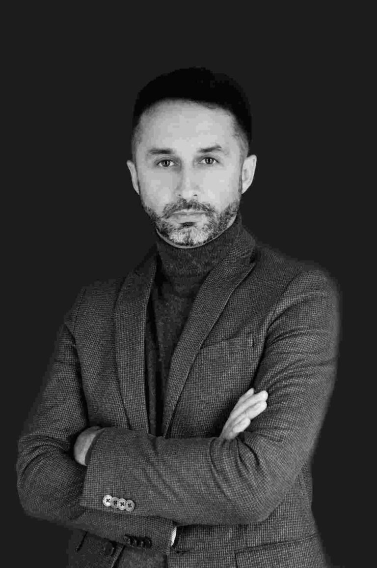 Modern Formal Dress for Men: Trends in 2025