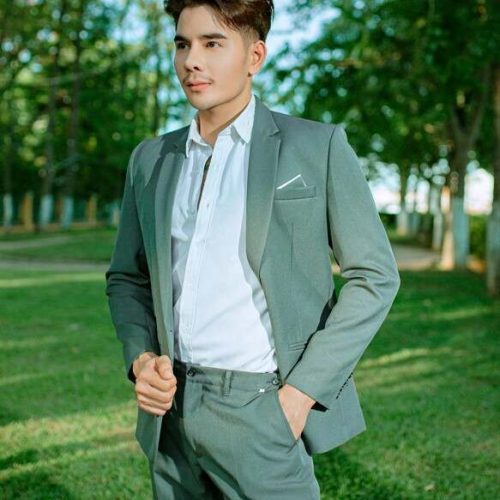 Semi Formal Attire for Men in Summer